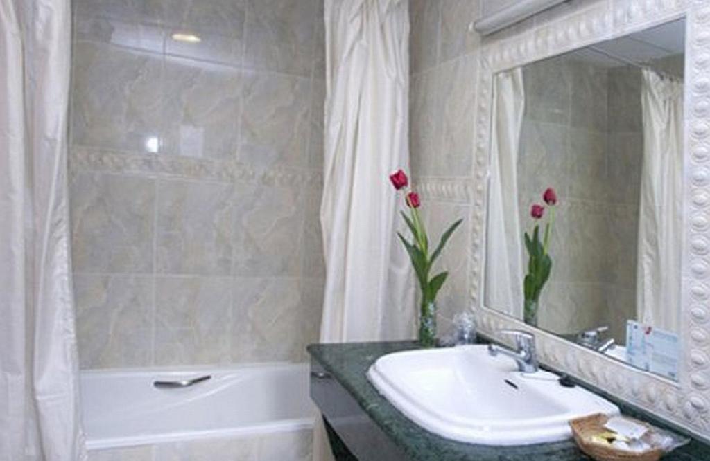 Hotel Avenida Yecla Pokoj fotografie