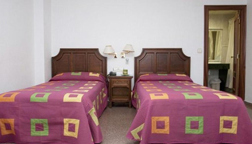 Hotel Avenida Yecla Pokoj fotografie